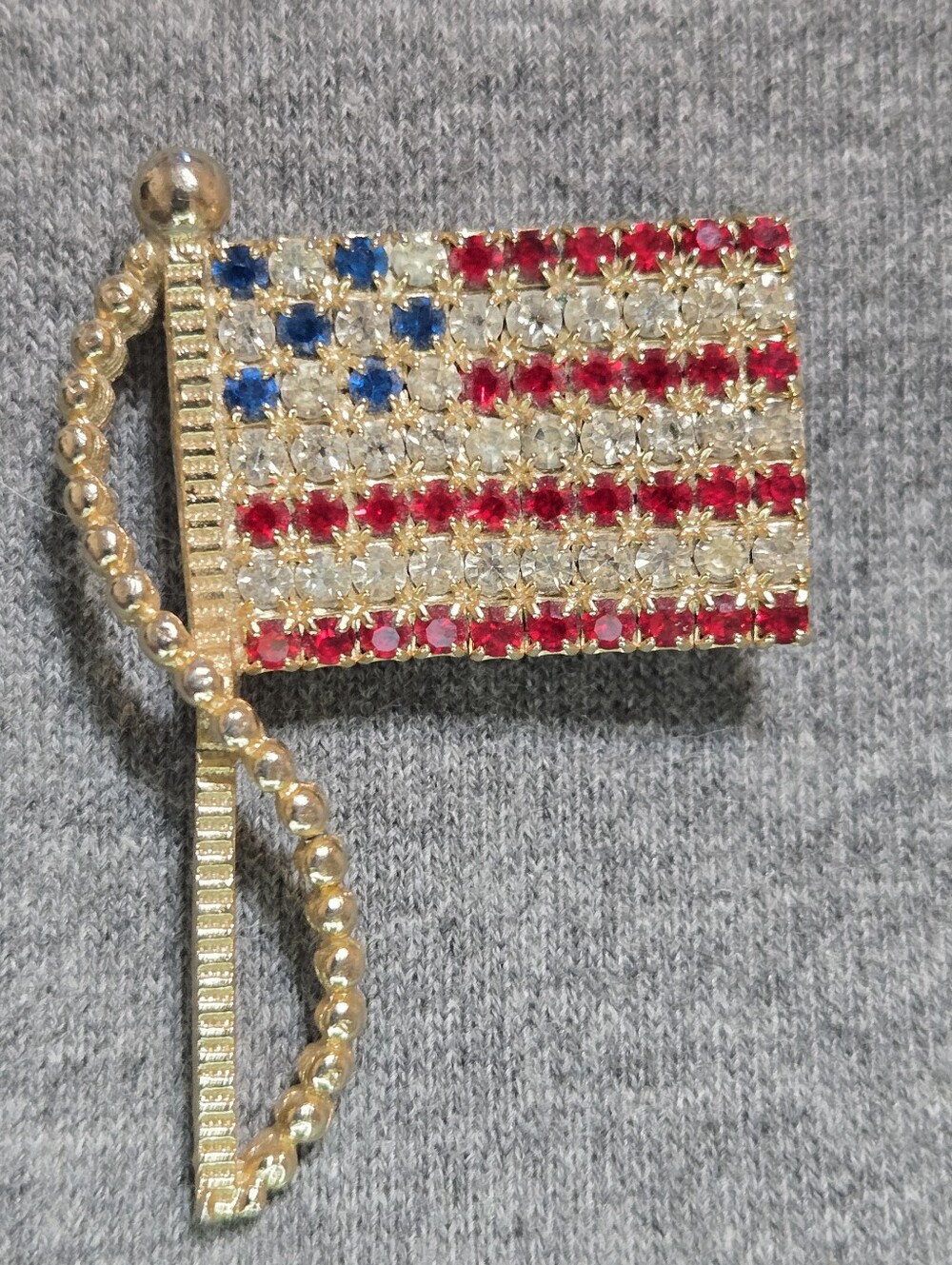Vintage Signed RAFAELIAN Rhinestone USA American Flag Gold Tone Brooch Pin 2"